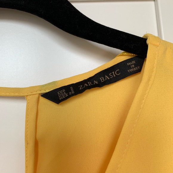 Zara// sleeveless blouse size small - Picture 10 of 14